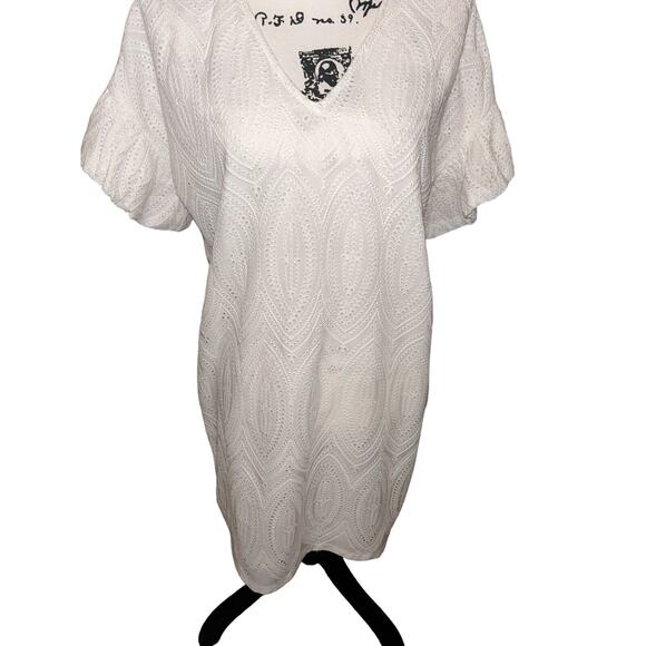 Marie Oliver Eyelet Lace White V-Neck Top Short Ruffle Sleeve Casual Summer - Picture 4 of 12